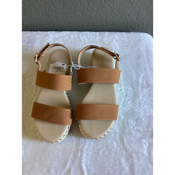 Adrienne Vittadini shoes - Picture 1 of 8
